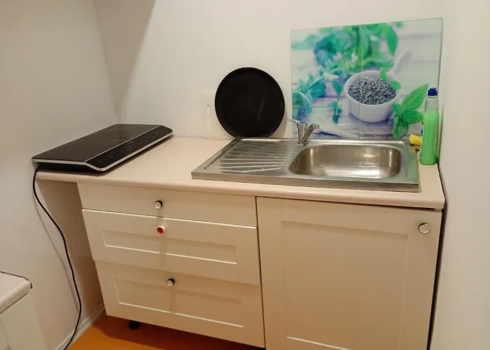 Nr 7 - Kamienica Kameralna - Senatorska 4 - Dostep Na Kod